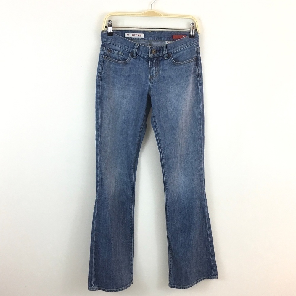 Express Jeans Women's Curvy Fit Flare Leg Size 2 Long length 32"
